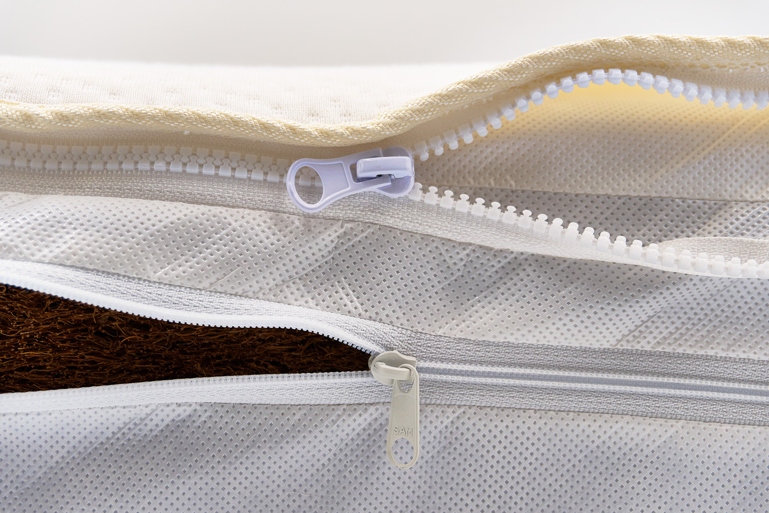 Natural coconut coir with coir pocket springs and lambswool 6